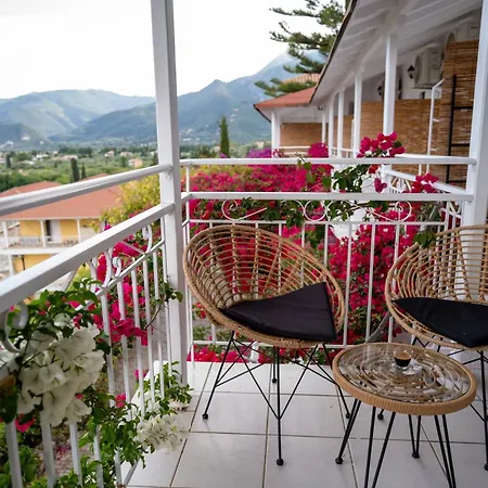 Islands View Hotel *