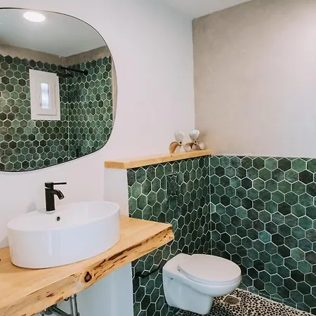 Islands View 니드리